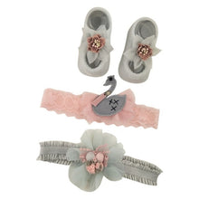 Load image into Gallery viewer, Newborn Baby Girls Headband Bow Flowers Cloth Hair Bands Hair Accessories  Gift Boxes Three-piece Suit